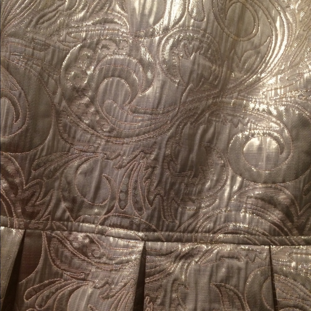Dress never wore - Picture 3 of 6